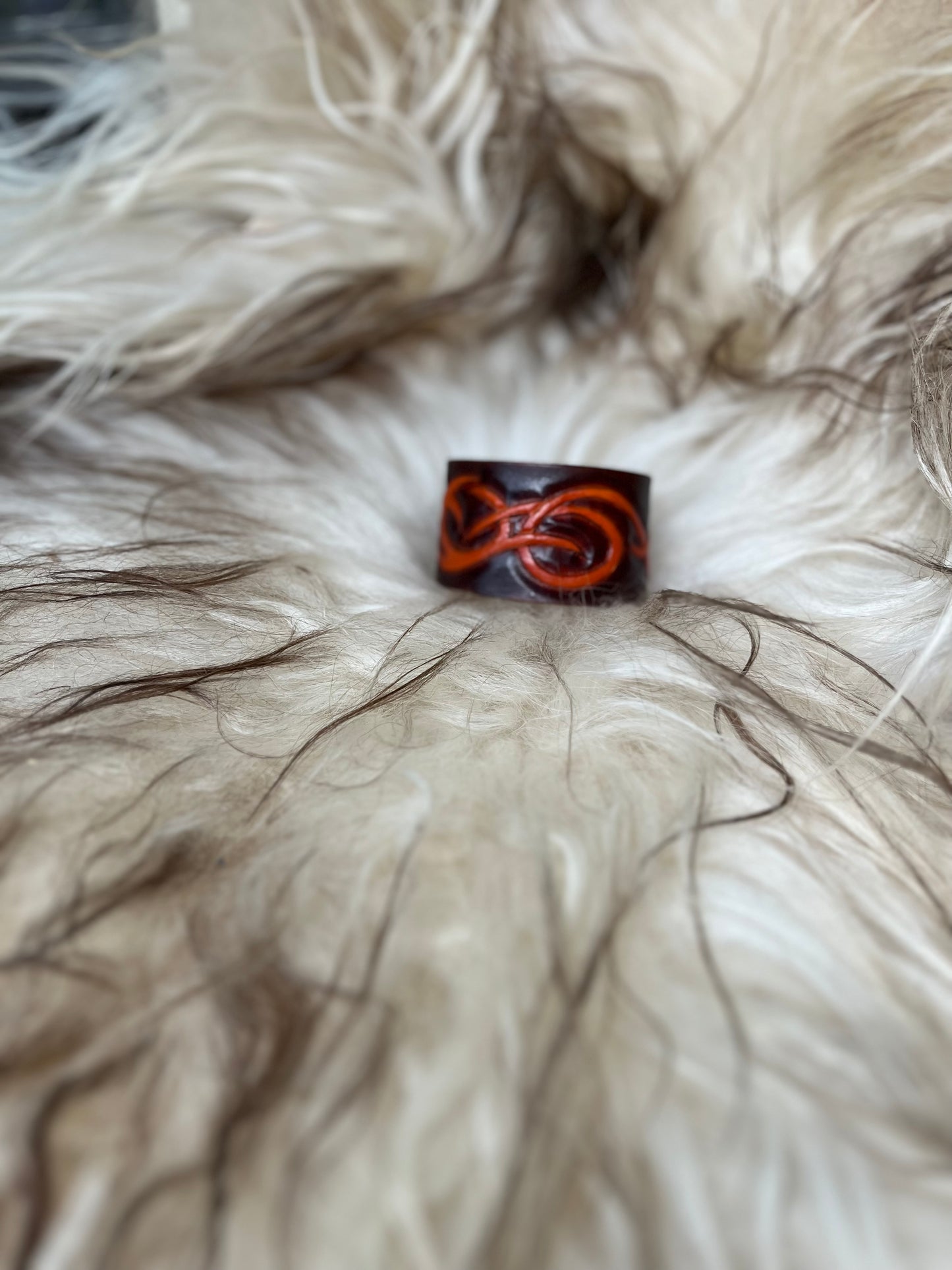 Handcarved Leather Knotwork Bracelet *Serpent’s Tongue*