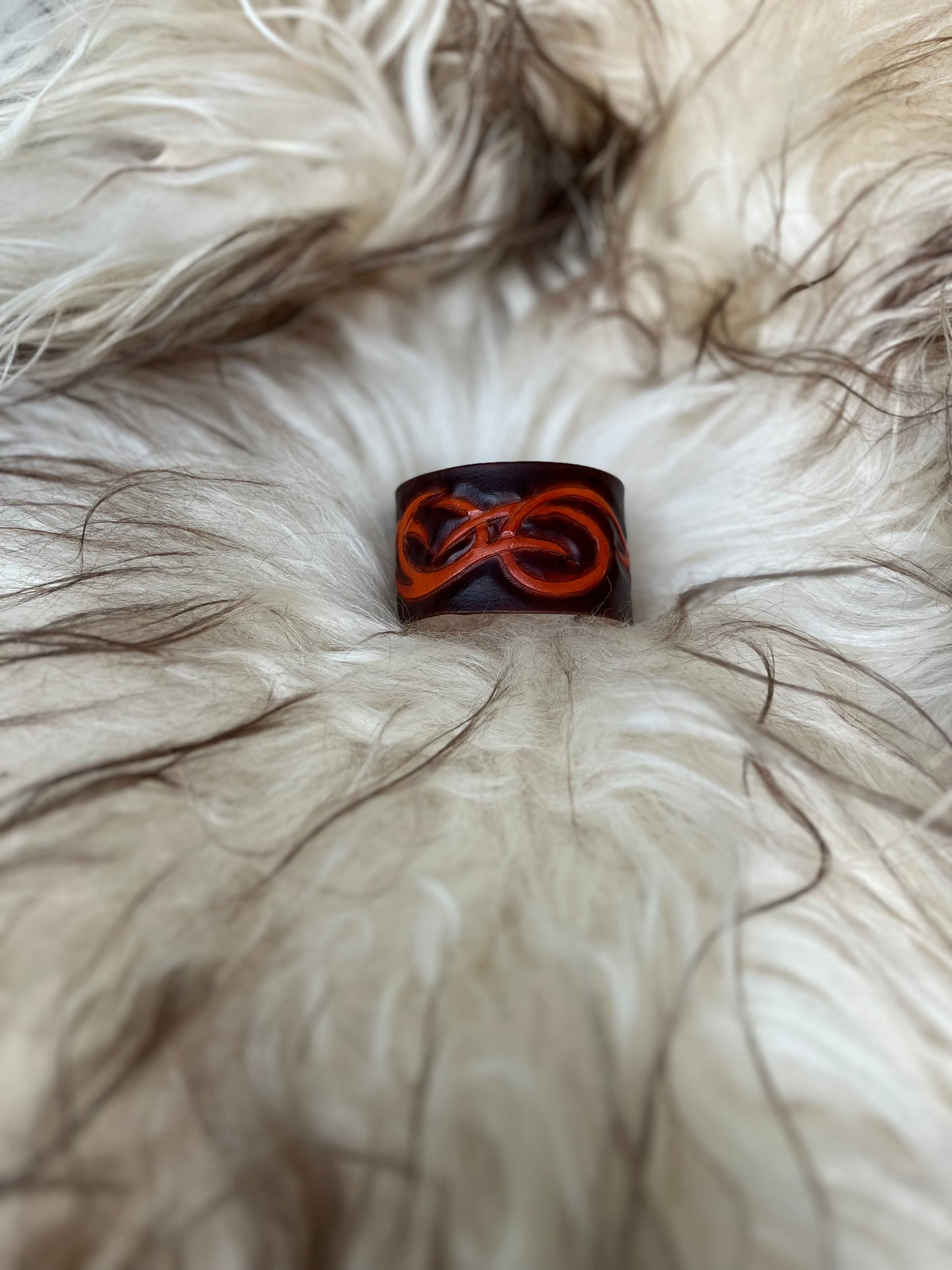 Handcarved Leather Knotwork Bracelet *Serpent’s Tongue*