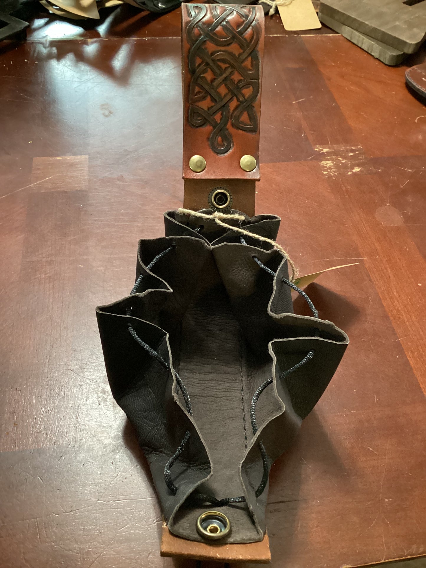 Belt Gathered Pouch Knotwork